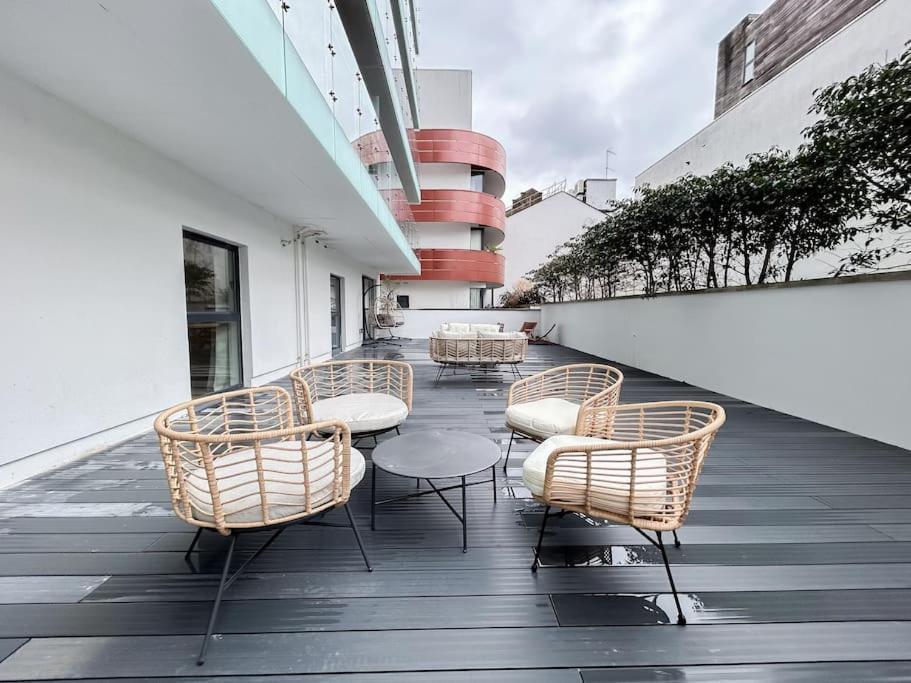 Stylish 2 Bed With Large Terrace Londres