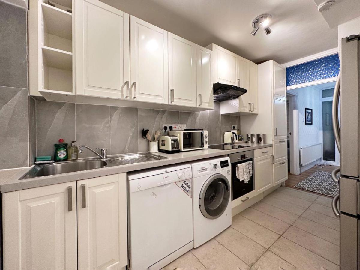 Casa de férias Charming 3-bedroom Family Londres