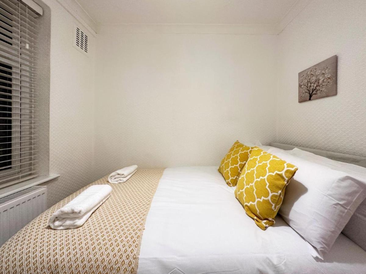 Charming 3-bedroom Family Casa de férias Londres