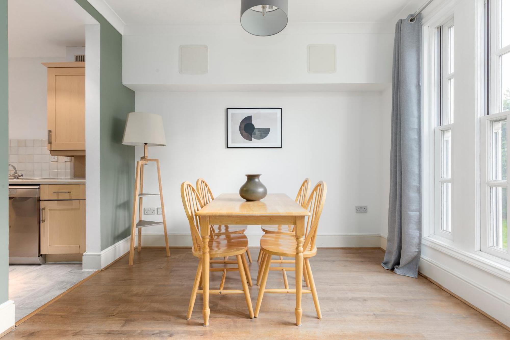 The Haggerston Collection * Londres