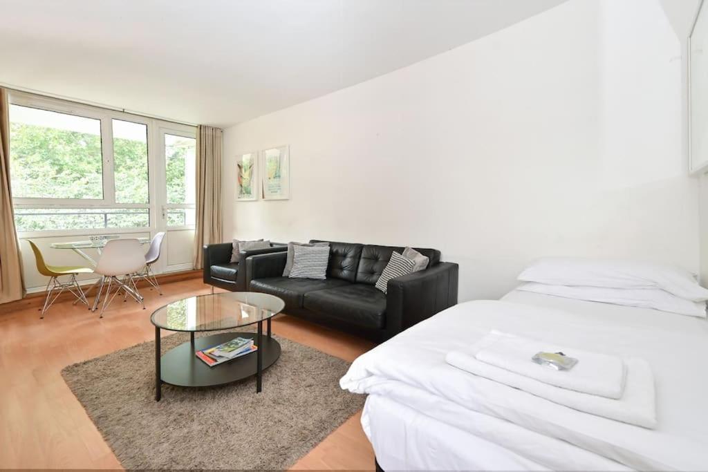Regents Park- Ucl, With Balcony Apartment London