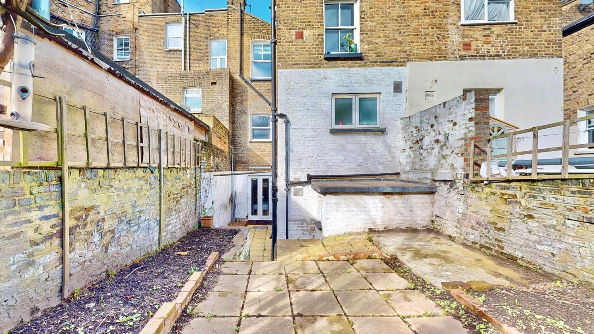 Apartamento Tube & Notting Hill Nearby - Garden Flat Haven *