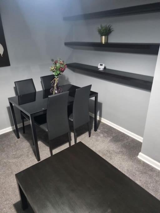 Comfy 1st Floor Flat, Sleeps 4 Apartamento Londres
