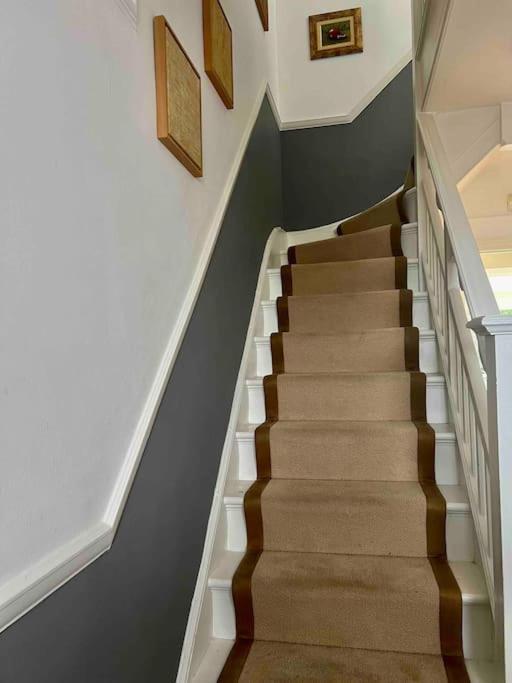 Villa Luxury 4 Bedroom House In Featured On Tv Londres
