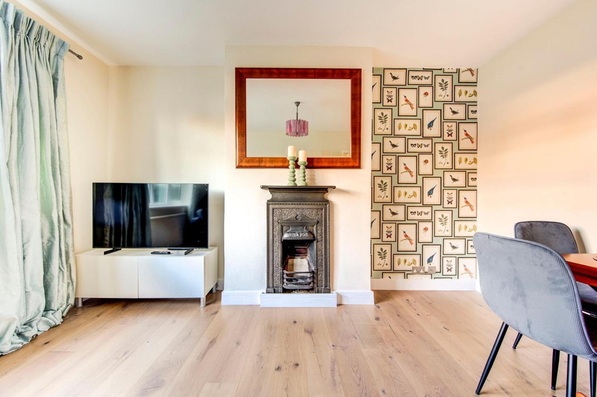 Charming Pitshanger Appartement