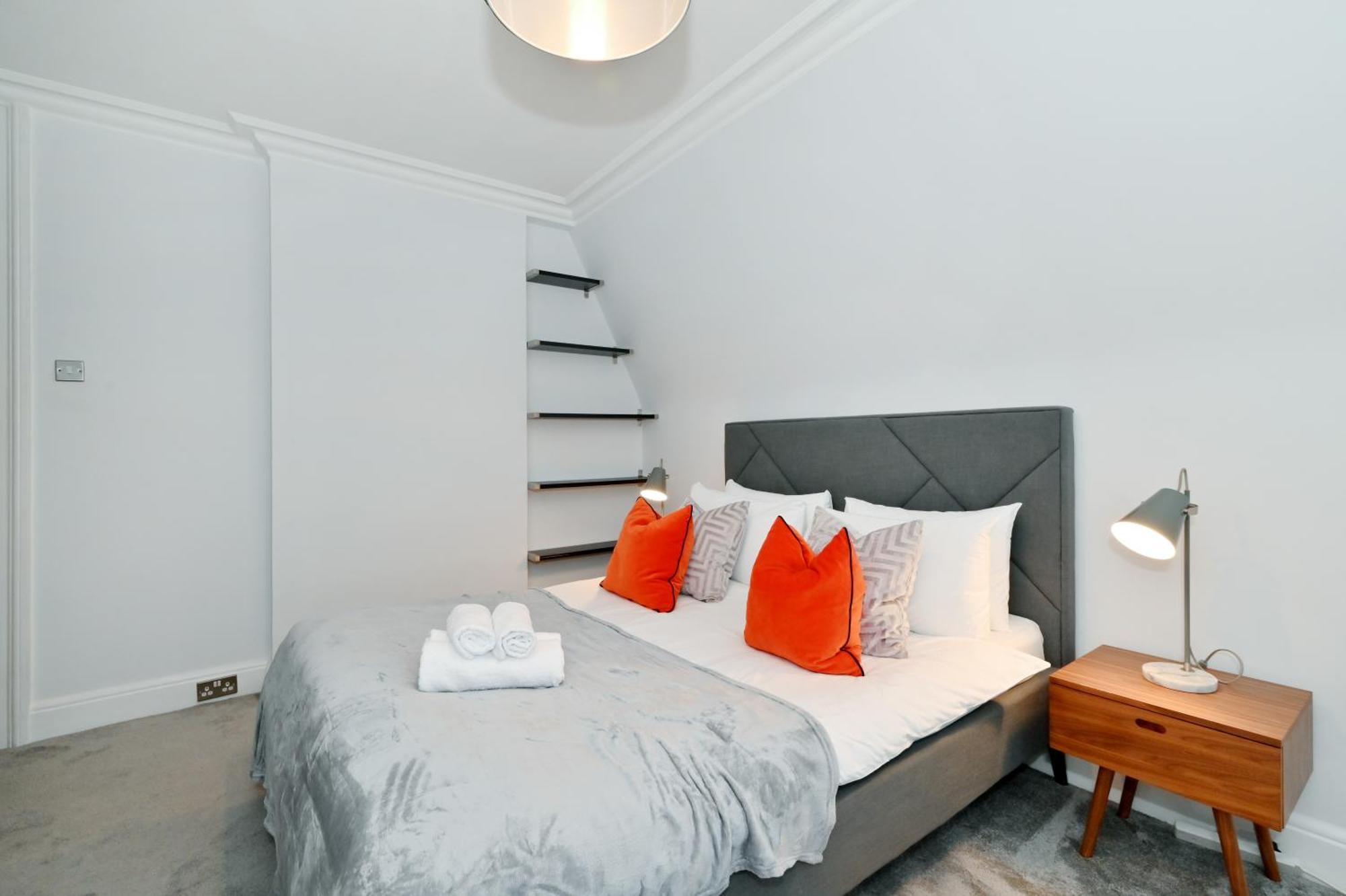 Choice - Baker Street- Regent's Park Apartment