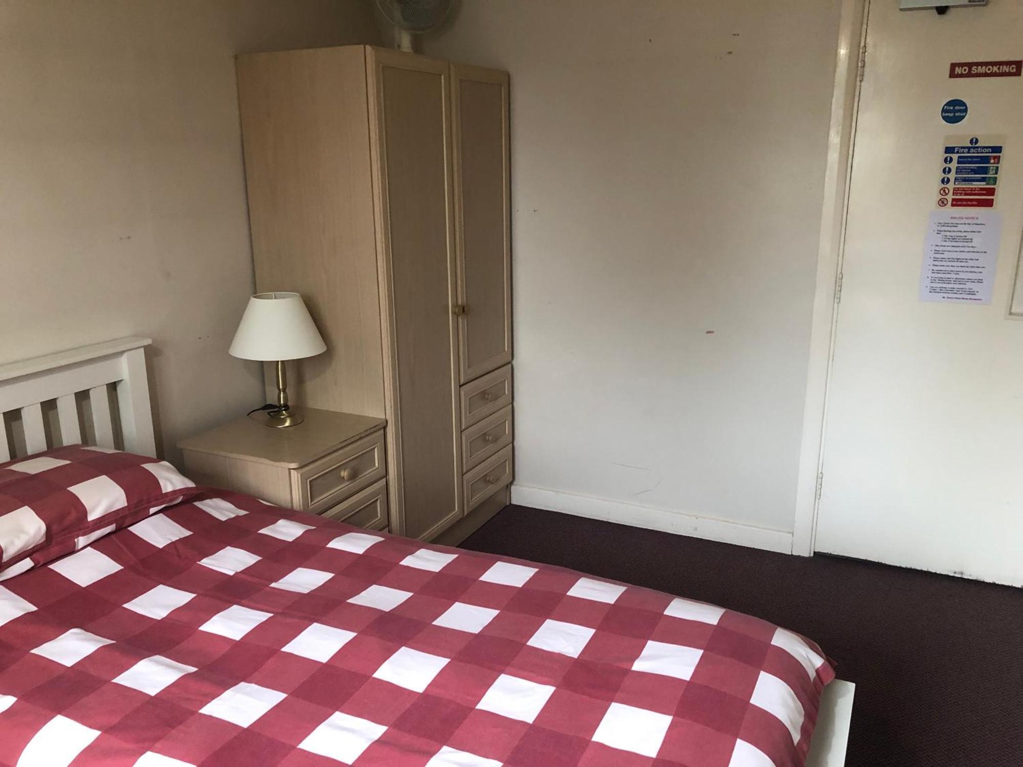 Gasthuis St. James's 3*