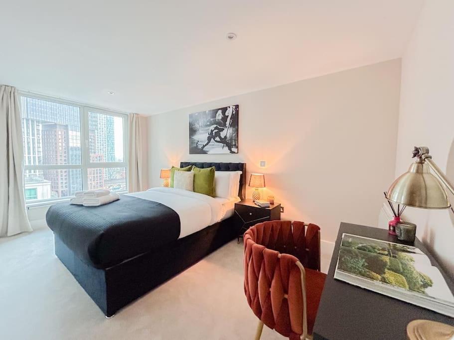 Apartment Stunning Riverside