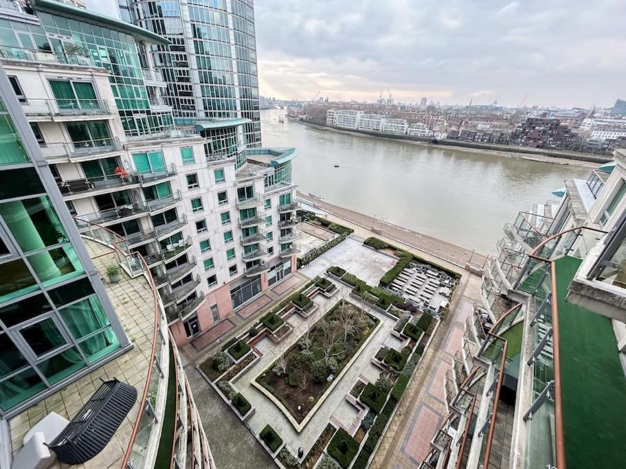Apartment Stunning Riverside London