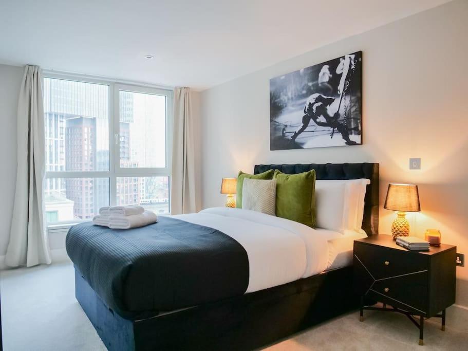 Apartment Stunning Riverside London