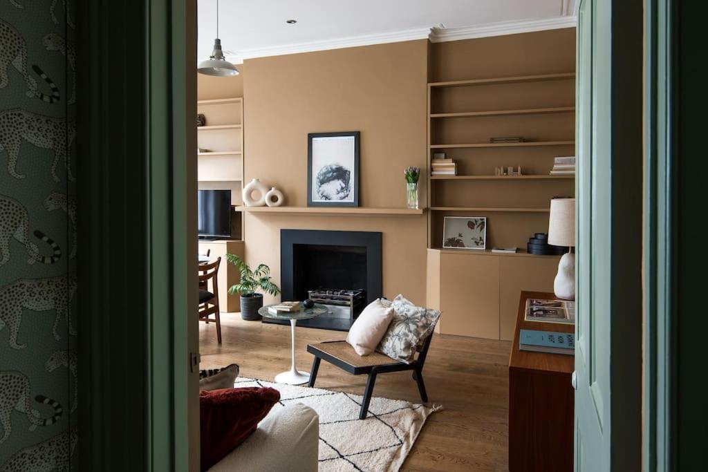 Westbourne Gardens Apartment London
