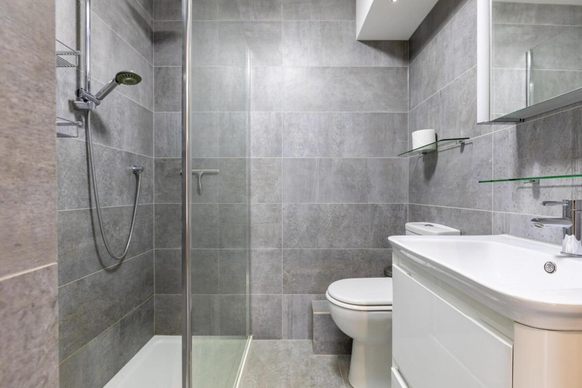 Elegant 2bd Flat 5 Mins To Kensington Gardens! * Londres