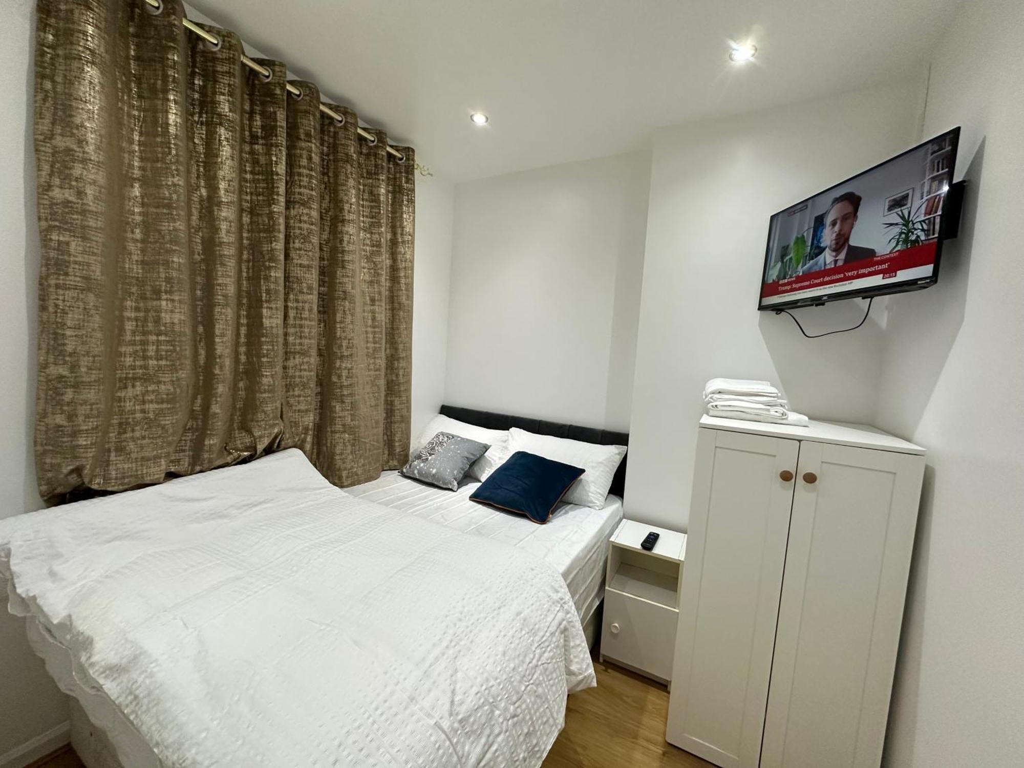 Gasthuis Beautiful Double With Free Wi-fi And Free Parking *