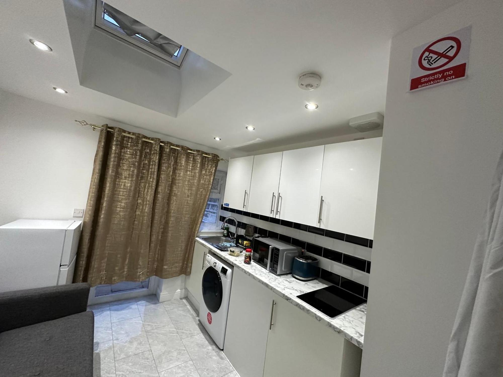 Guest house Beautiful Double With Free Wi-fi And Free Parking London