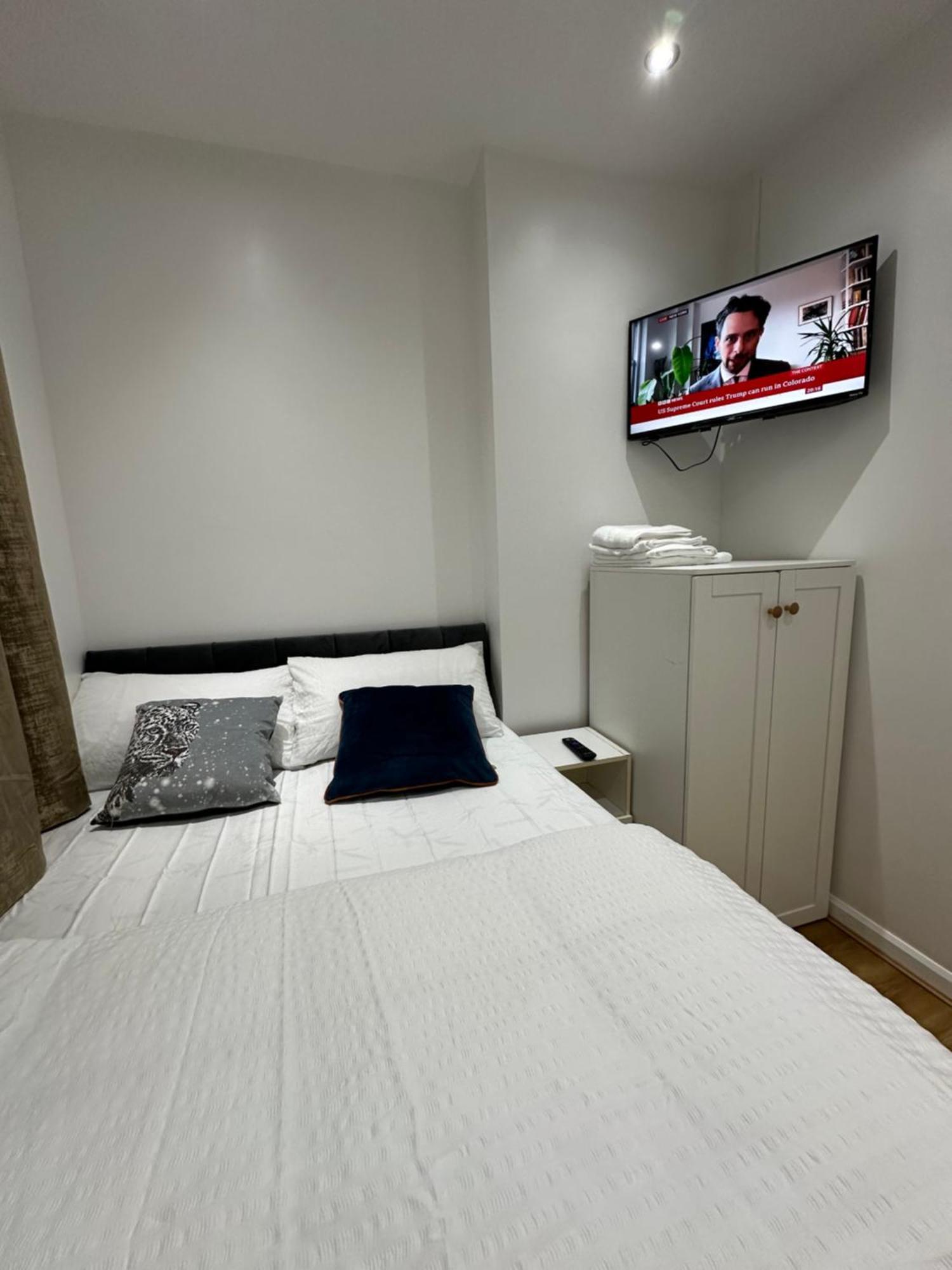 Guest house Beautiful Double With Free Wi-fi And Free Parking London