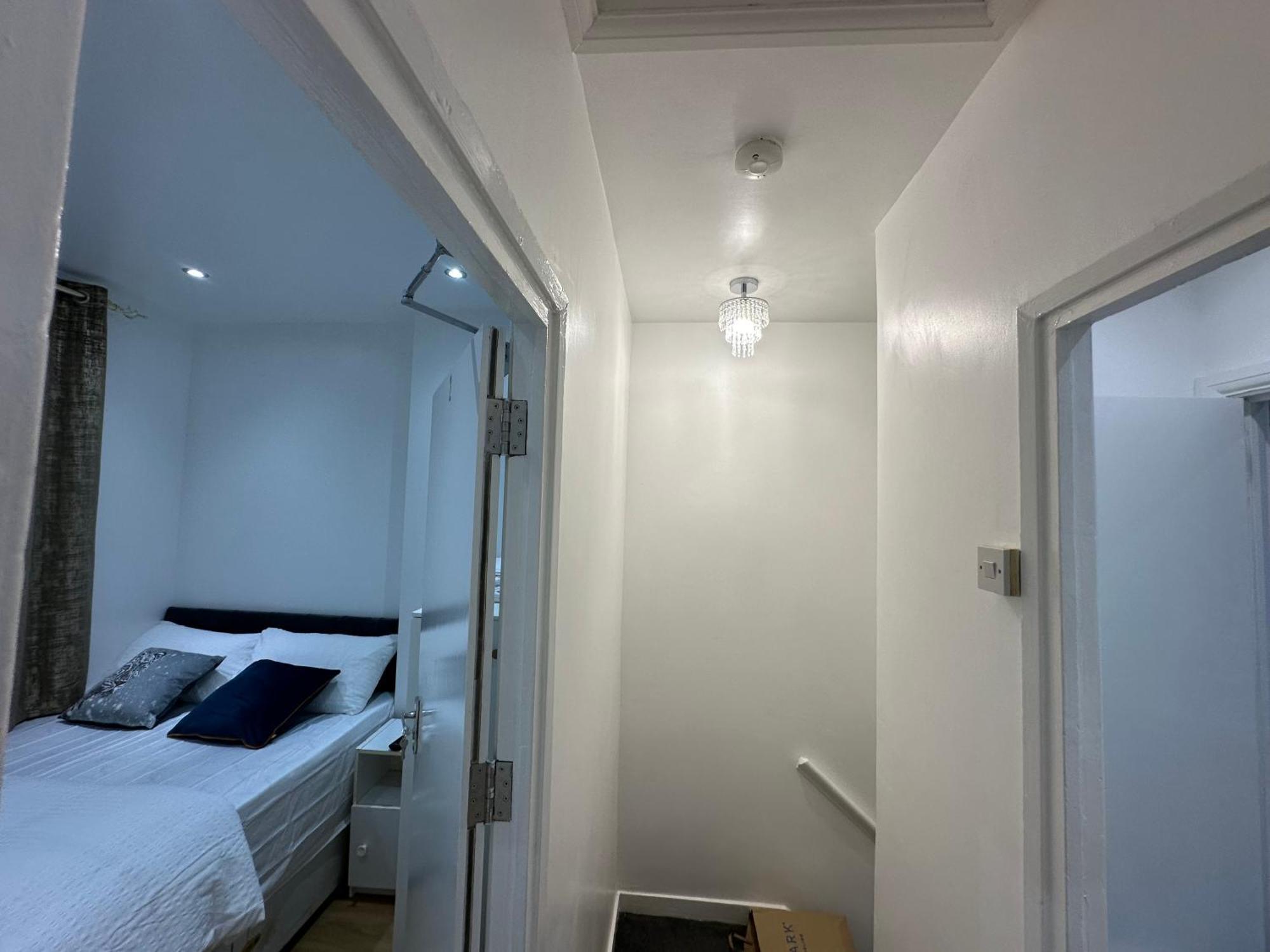 Beautiful Double With Free Wi-fi And Free Parking * London