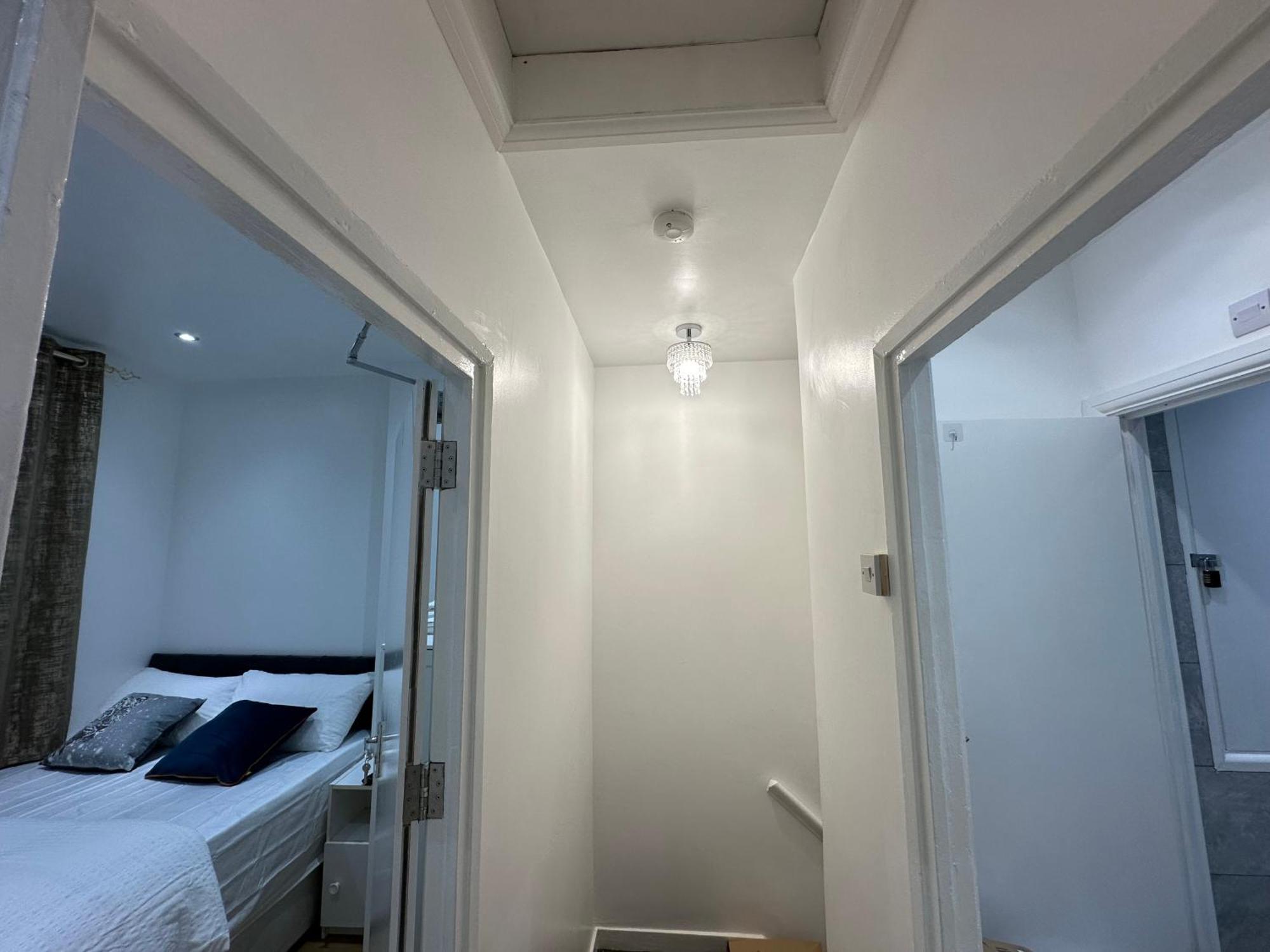 Guest house Beautiful Double With Free Wi-fi And Free Parking