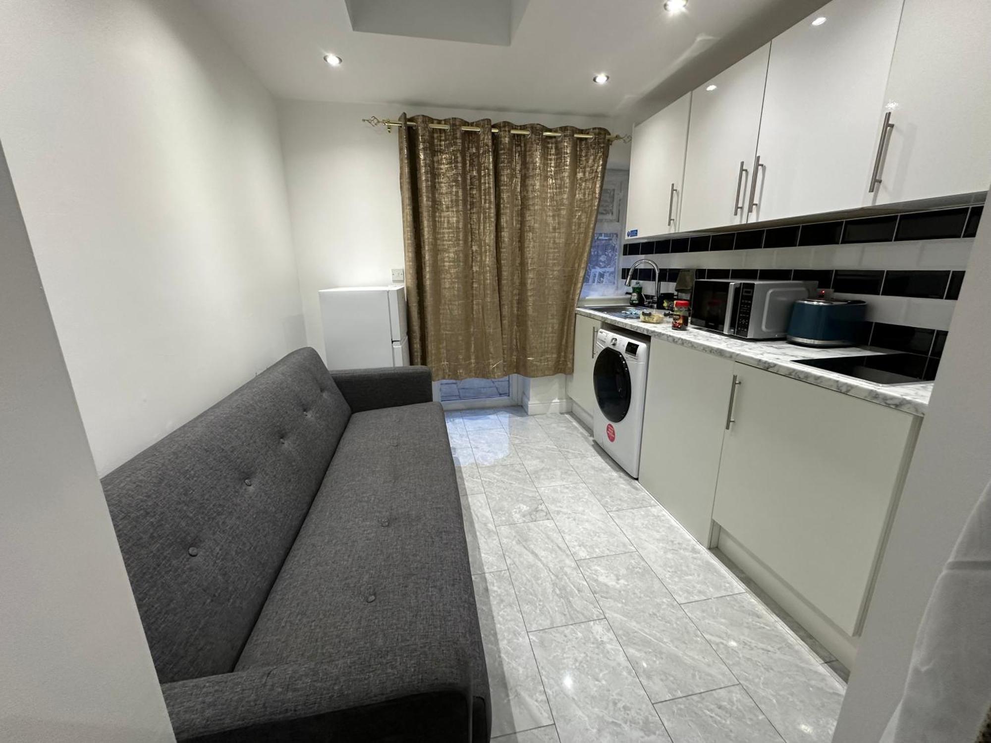 Beautiful Double With Free Wi-fi And Free Parking