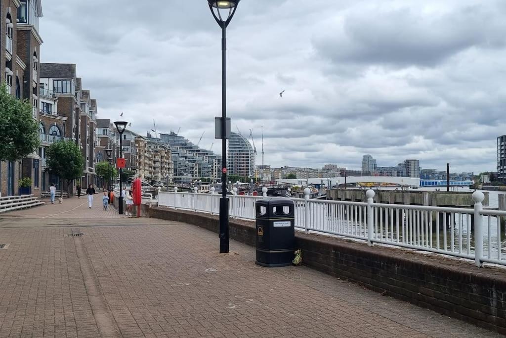 Apartamento Lovely 2 Bedroom Overlooking River Thames Londres