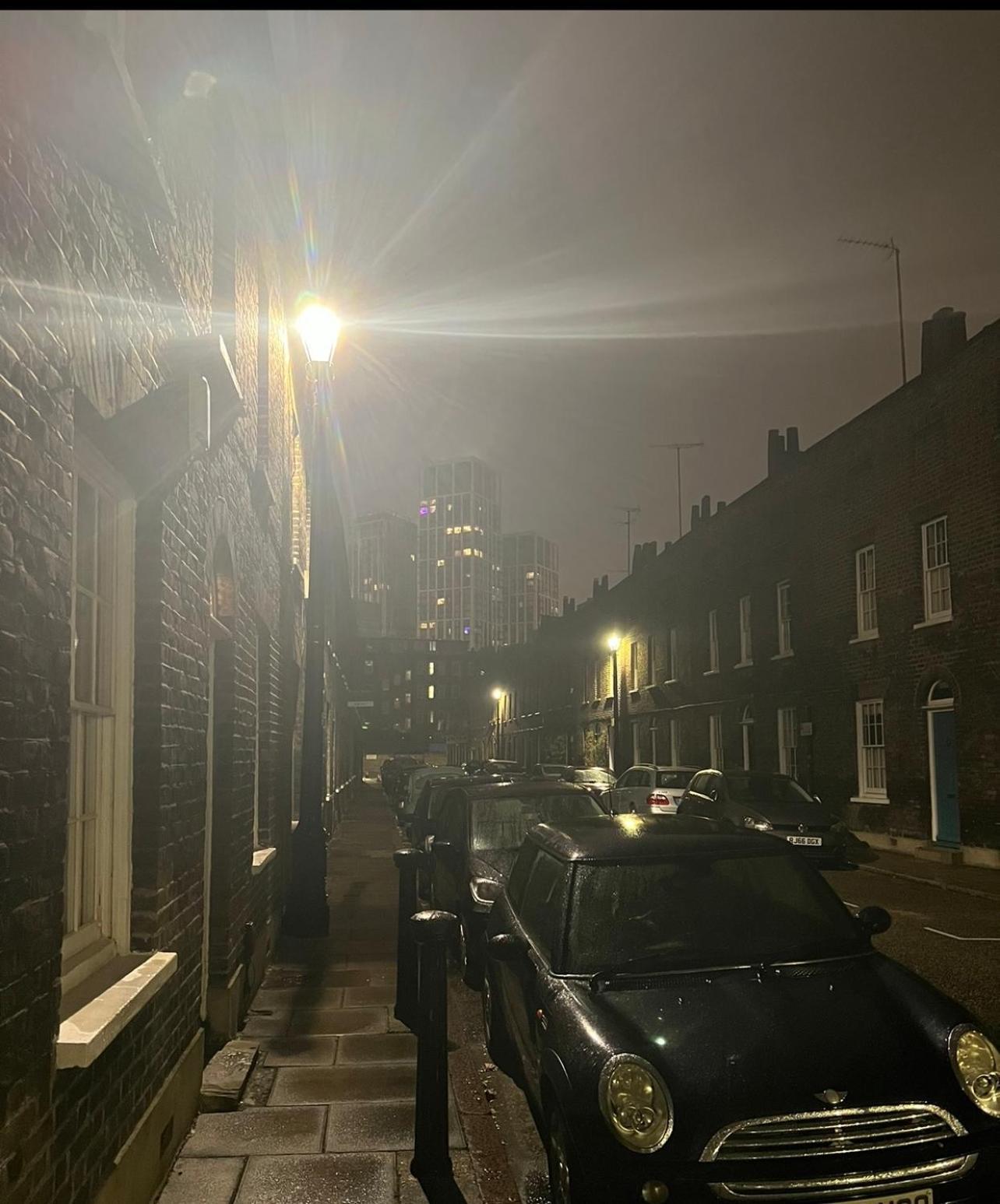 Homestay Waterloo - Private In Shared *