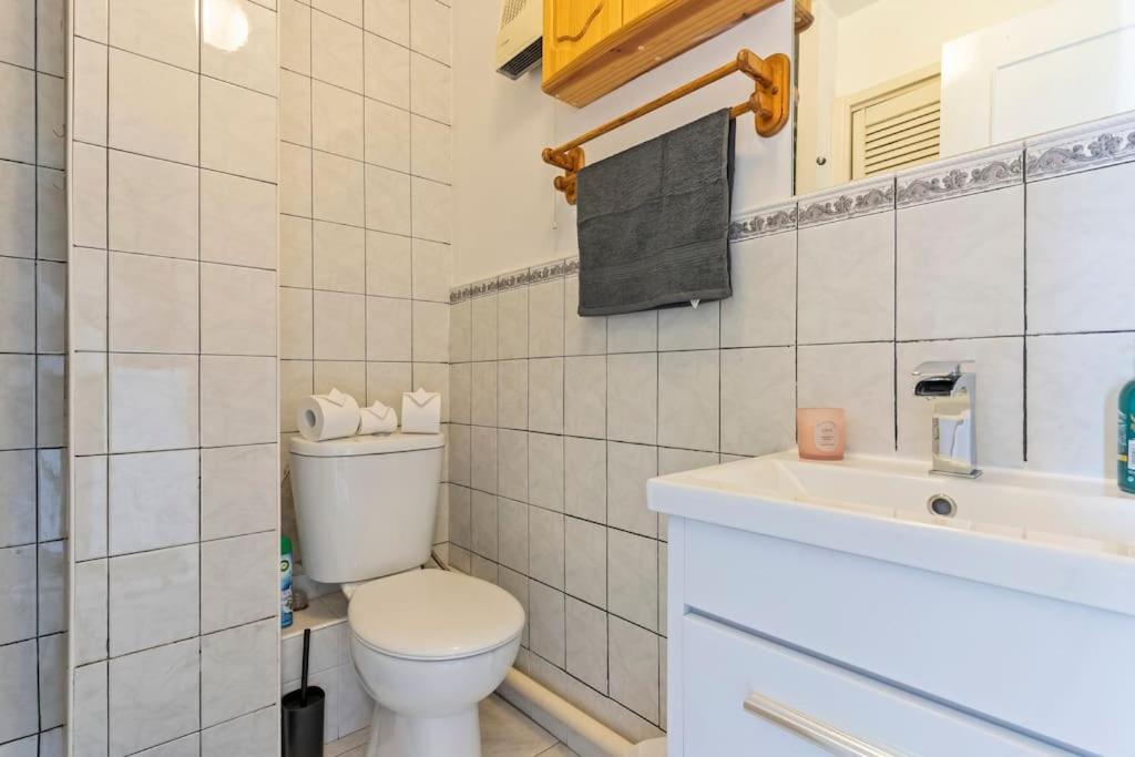 Apartamento 1-bedroom With Free Private Parking - Canary Wharf