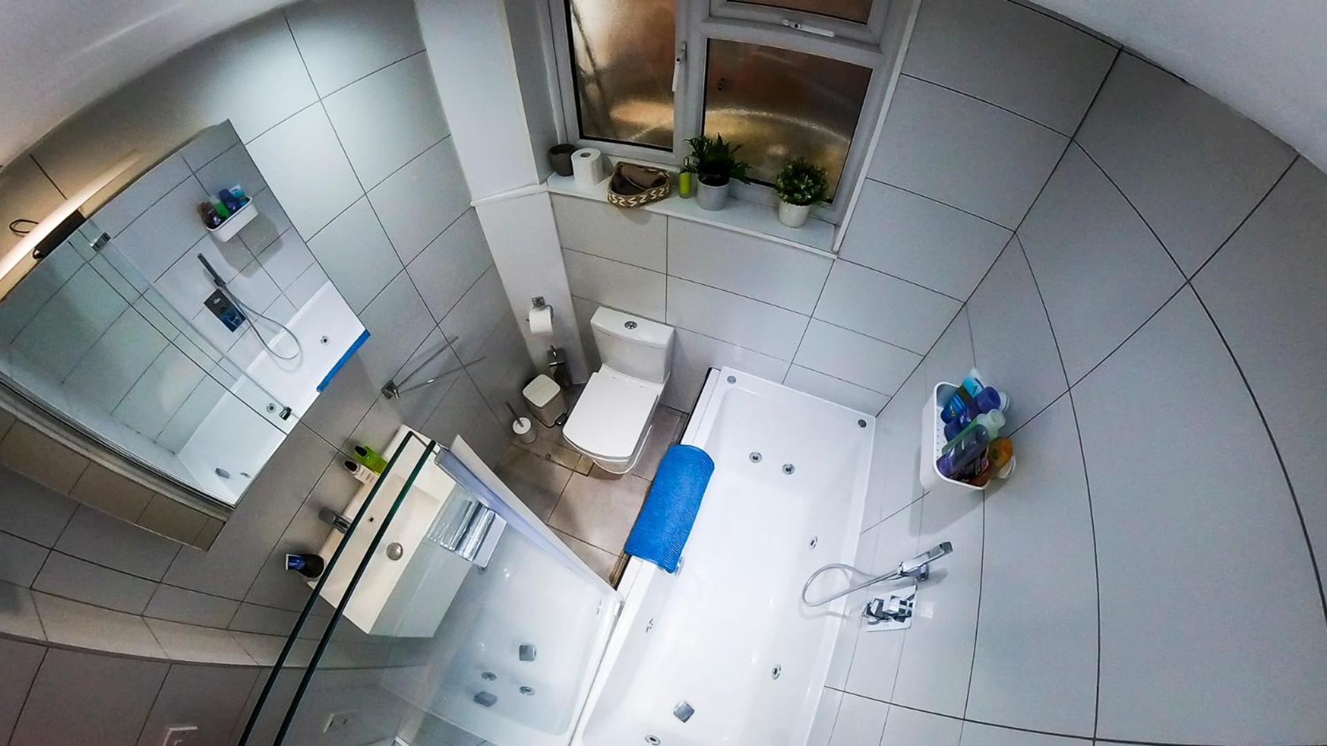 1 Bedroom Flat With Whirlpool Bath Appartement Londres