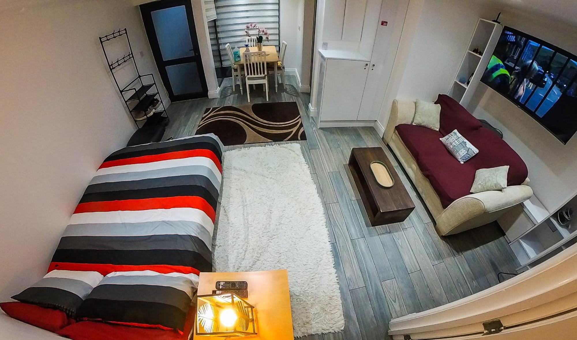 1 Bedroom Flat With Whirlpool Bath * Londres
