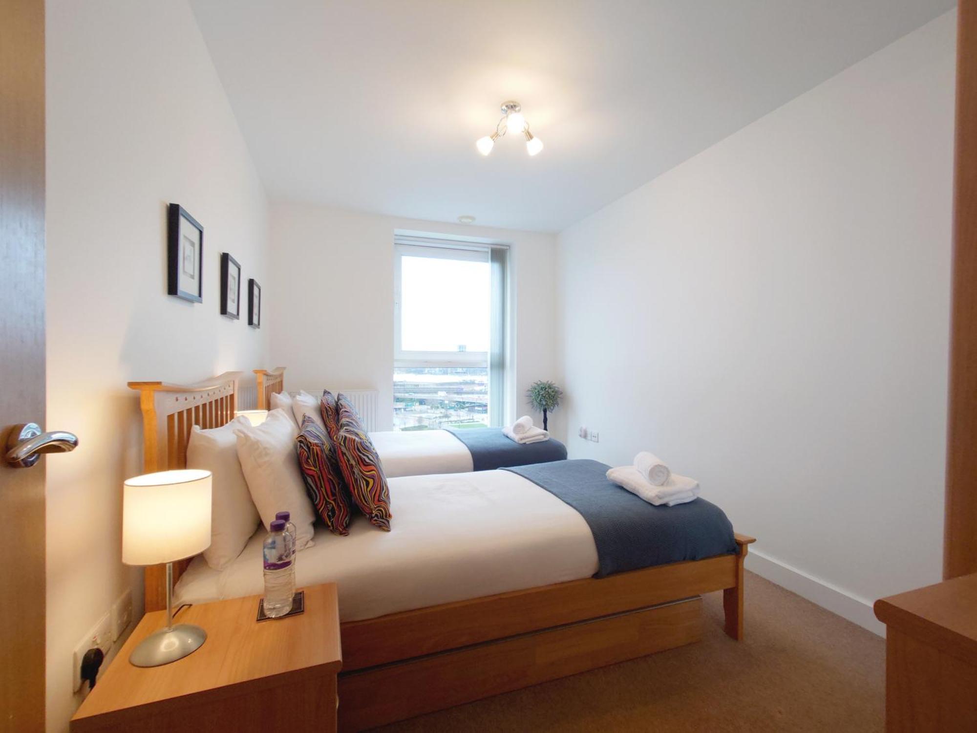 Apartment Excel - Three Bed Serviced