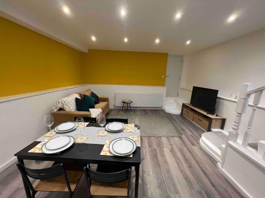 Stunning 3br Maisonette In Brixton Apartamento