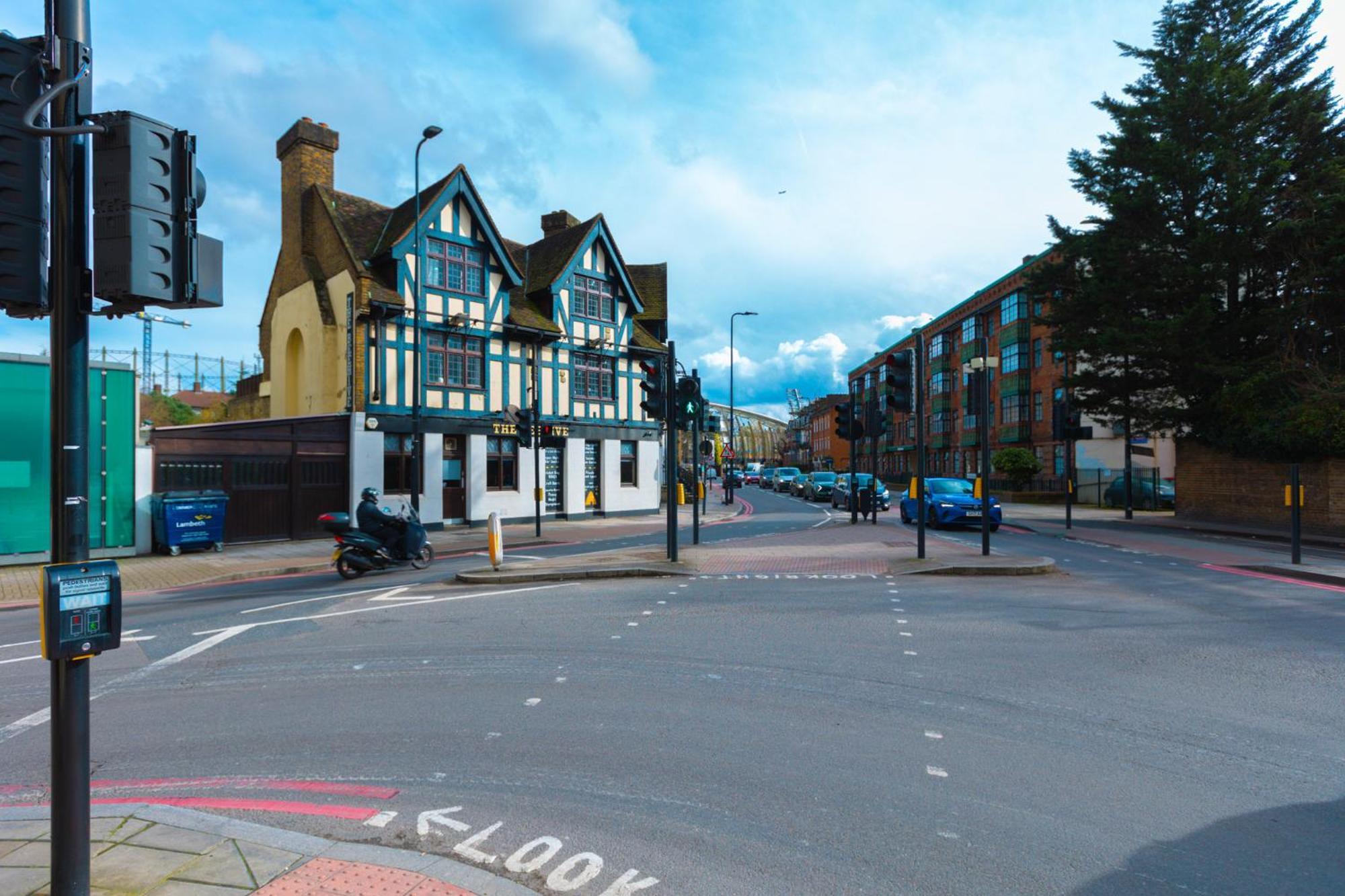 1br, 4min Vauxhall & Oval, 30min Big Ben