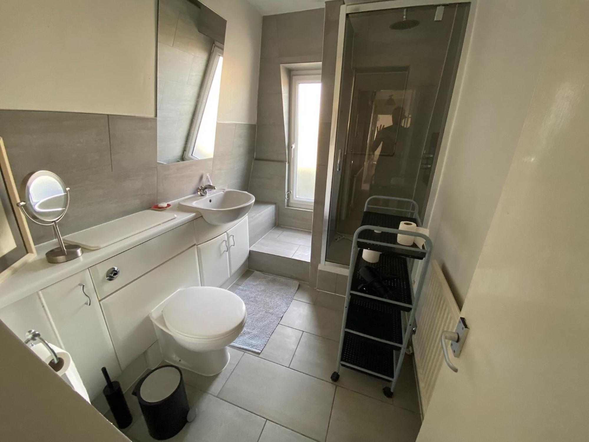 3 Bedroom Top Floor Kensington Appartement Londres