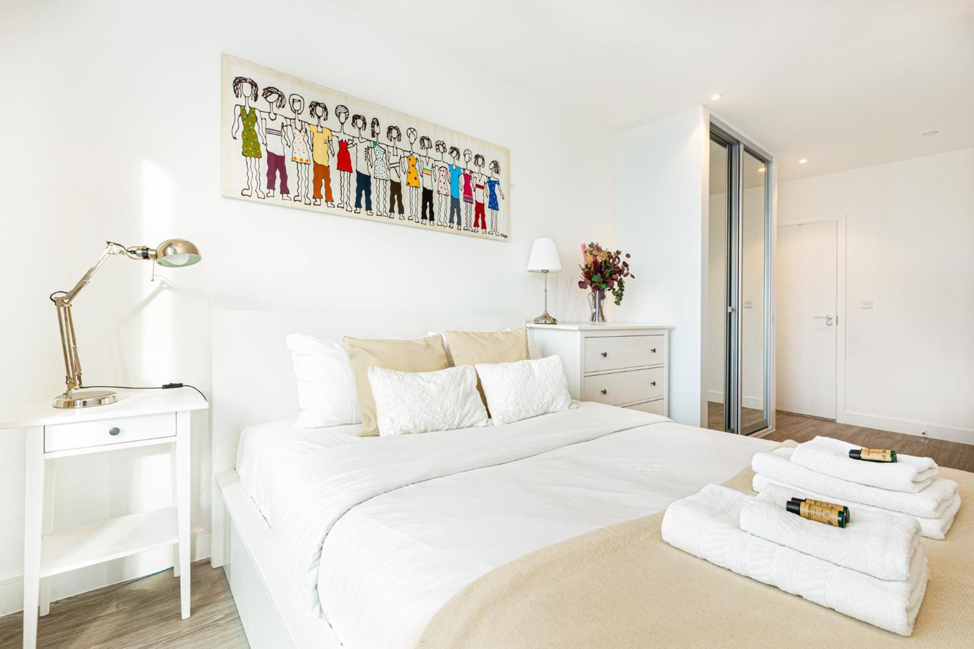 Sensational 2br Wviews & Balcony In Wandsworth *