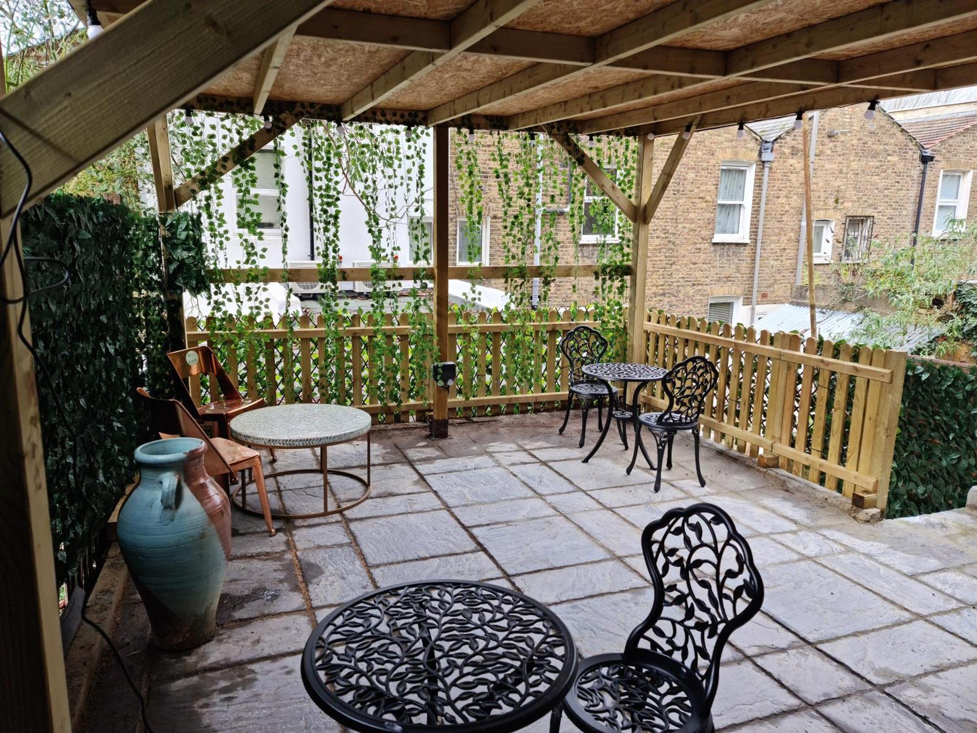 Aparthotel Surebillionaire Homes Ii Londen