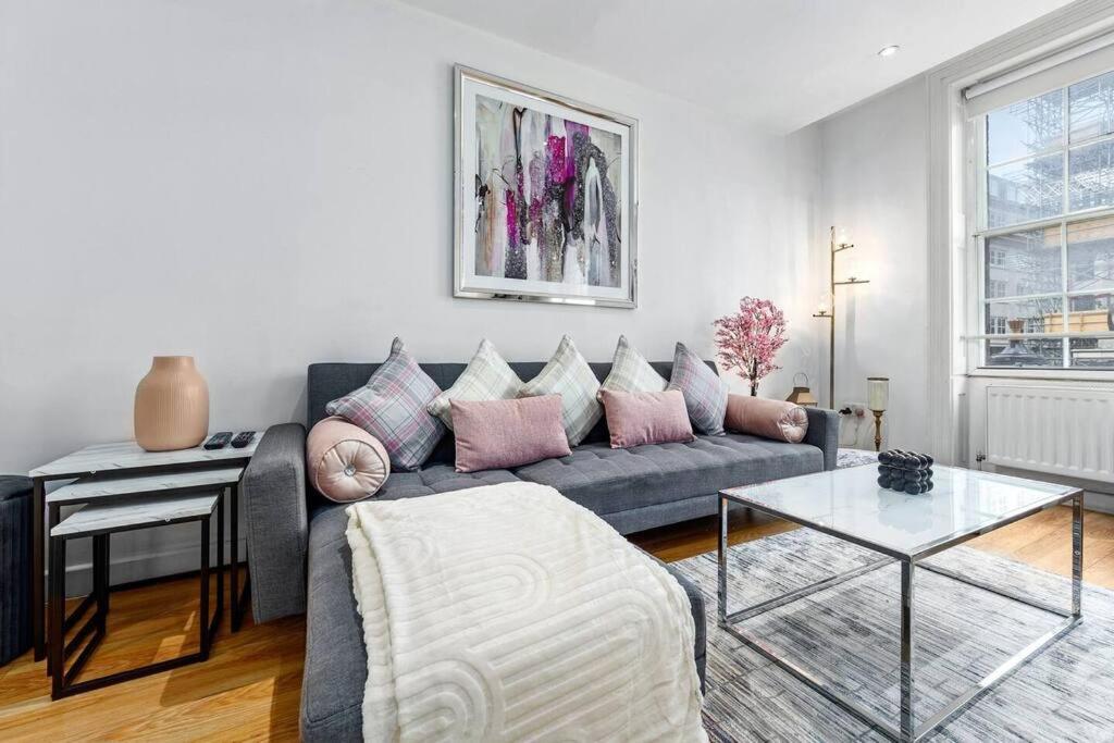3 Bedroom In Haymarket Sleep 10 Hy2 Londres