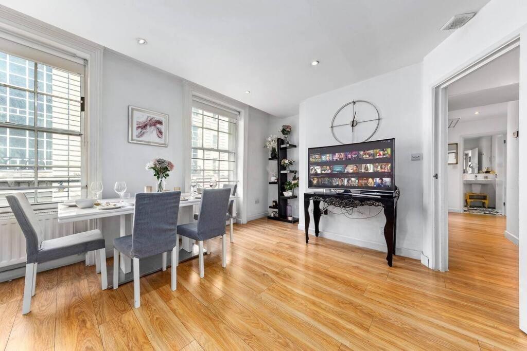 Appartement 3 Bedroom In Haymarket Sleep 10 Hy2 *