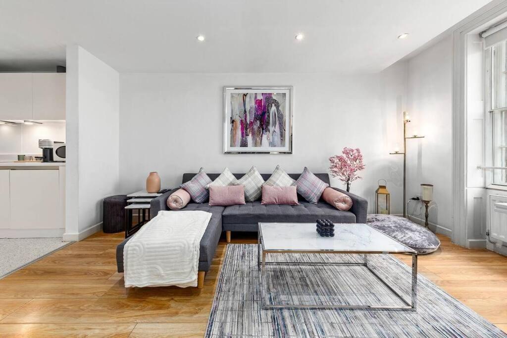 3 Bedroom In Haymarket Sleep 10 Hy2 * Londres