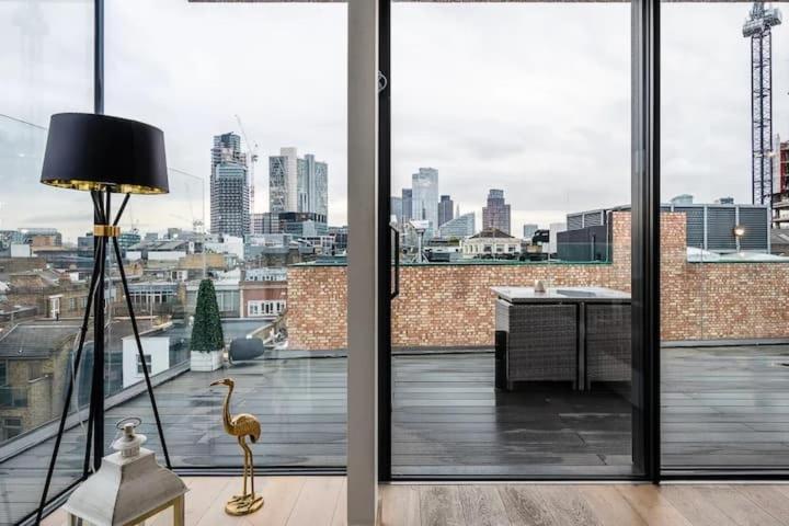 3 Bed 2 Bath Penthouse Hoxton Square With Terrace * Londres