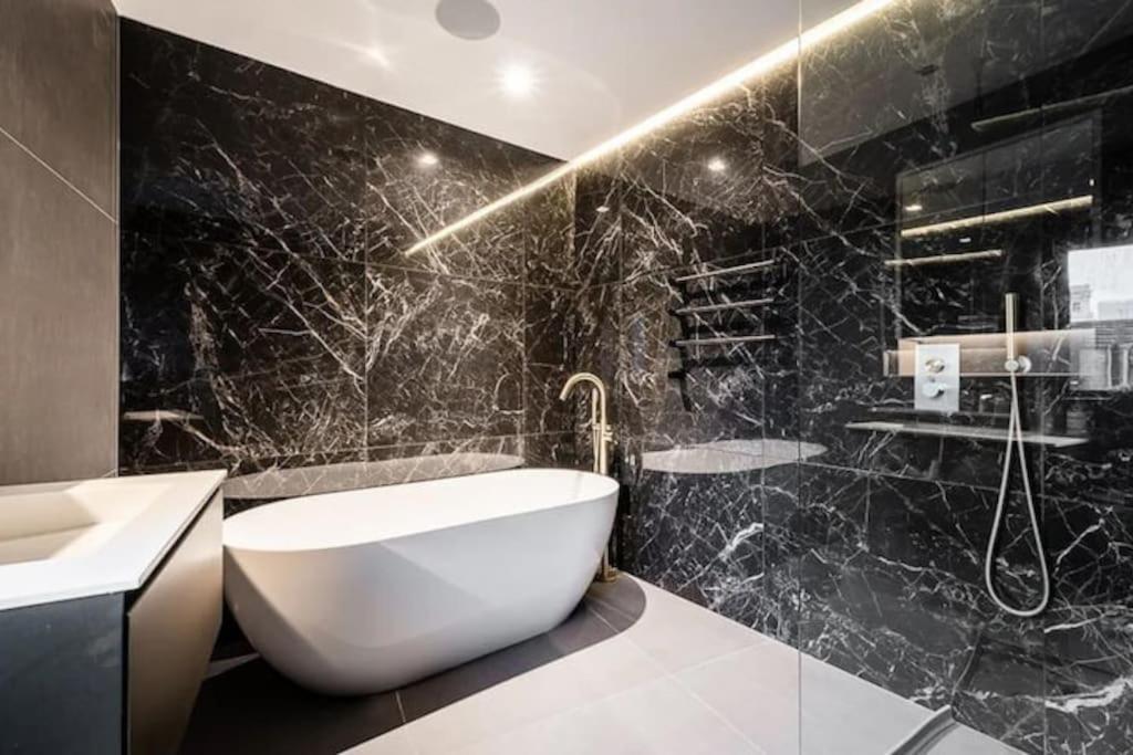 Apartamento 3 Bed 2 Bath Penthouse Hoxton Square With Terrace Londres