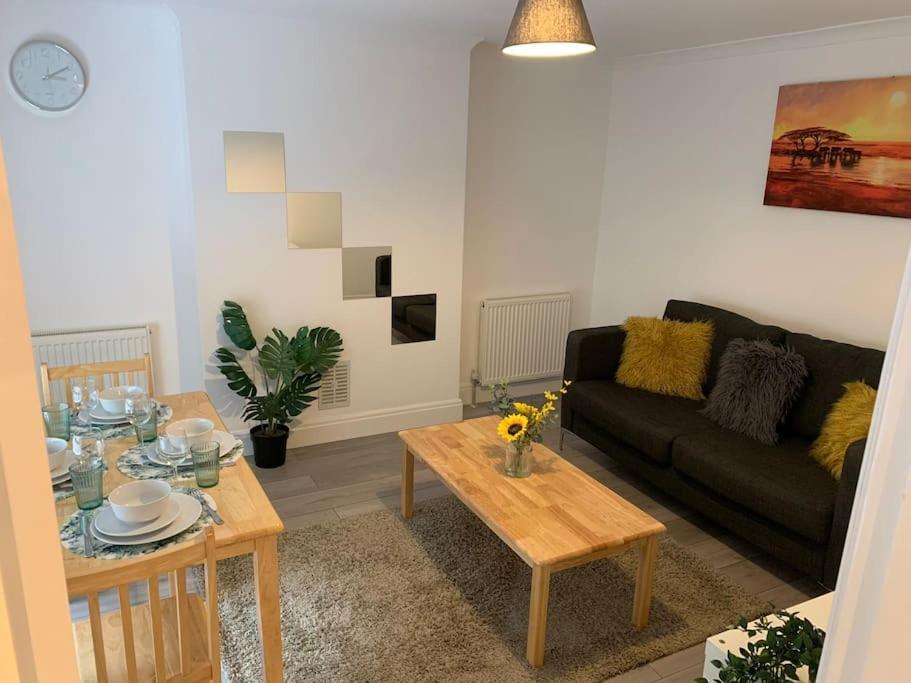 Luxury 2 Bedroom In King's Cross Appartement *