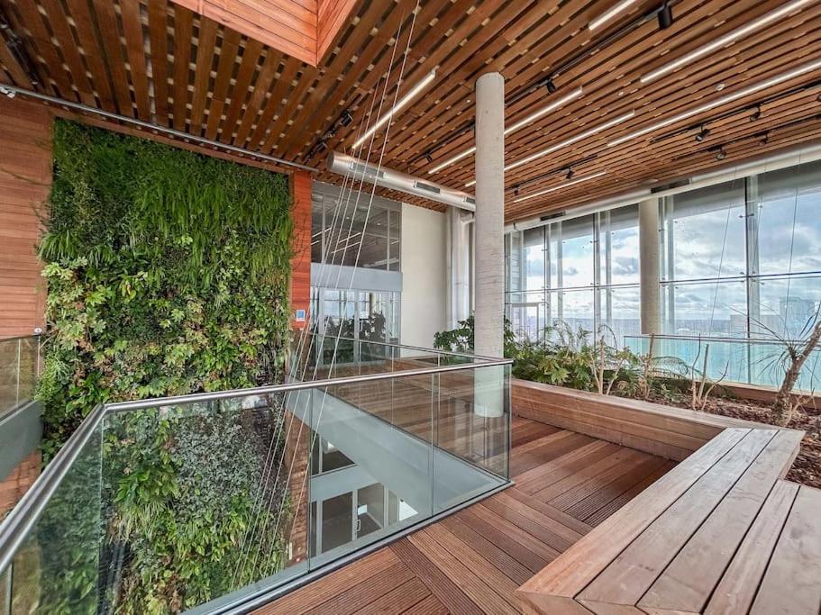 Stylish Urban Sanctuary With Parking Apartamento Londres
