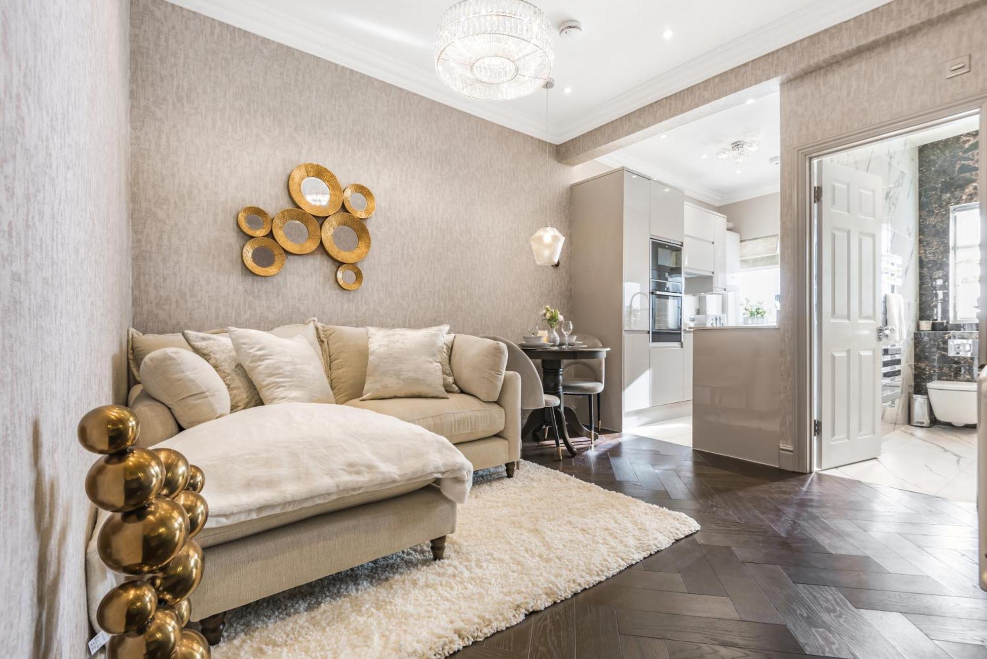 Luxury 1-bed In Sought After Prime Location