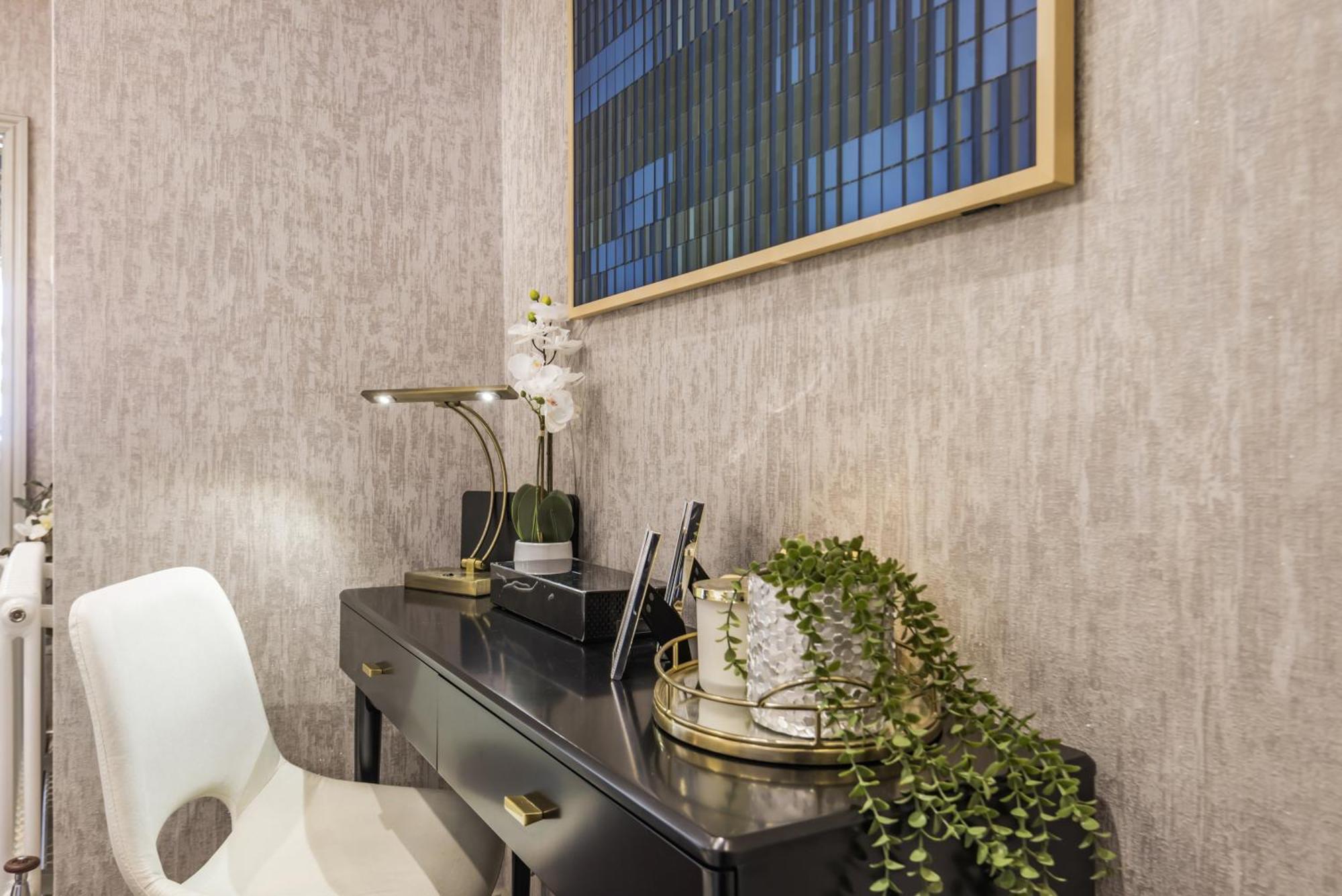Luxury 1-bed In Sought After Prime Location Londen