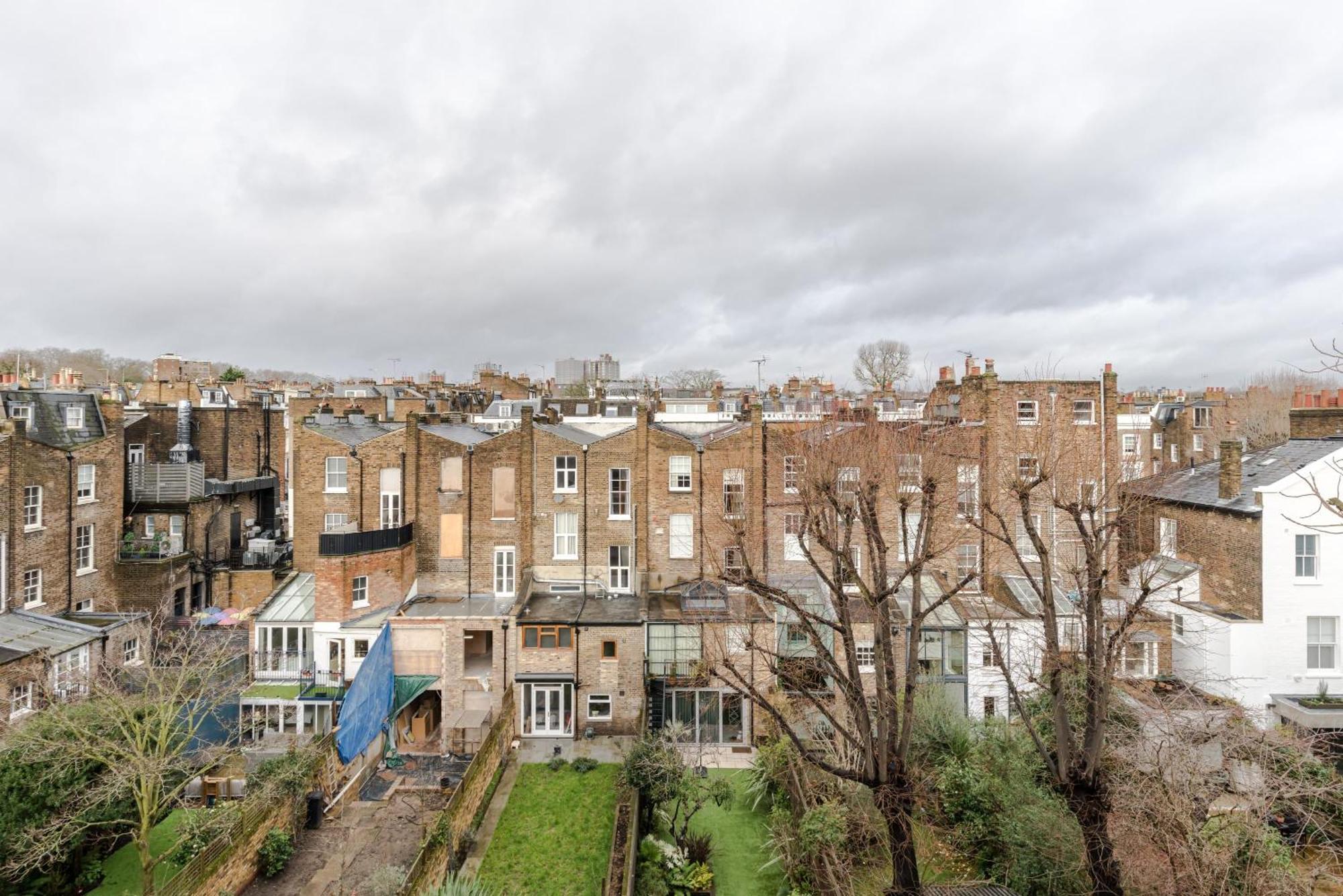 Light-filled Primrose Hill Rooftop Retreat