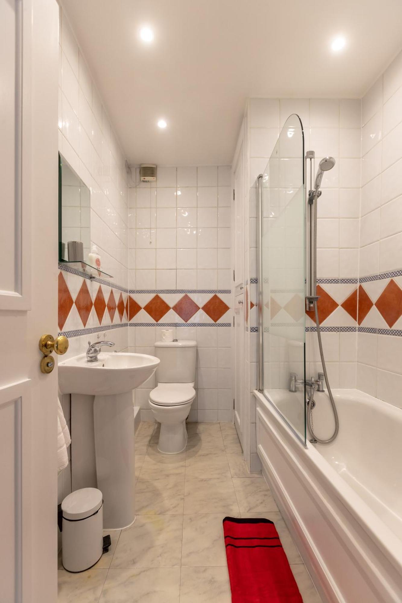 Appartement The Zenscape - Chic 2 Bedroom In Covent Garden L Sleeps 6 With Sofa Bed L Prime Location Free Wifi L Perfect For Business & Leisure Travelers L 15percent Off Weekly & 20percent Off Monthly Stays! *