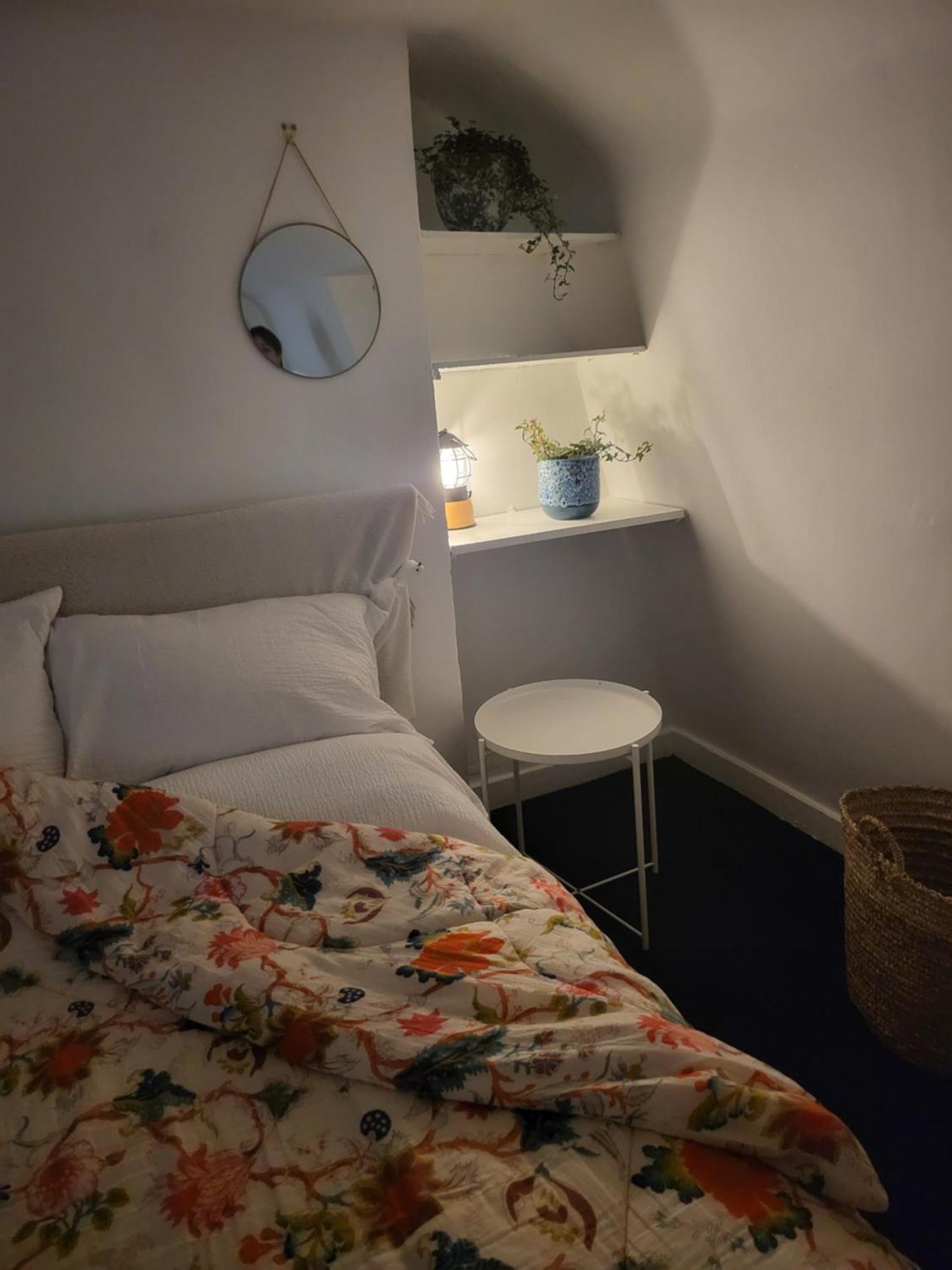 Oval Cricket Ground Walking Distance Apartment