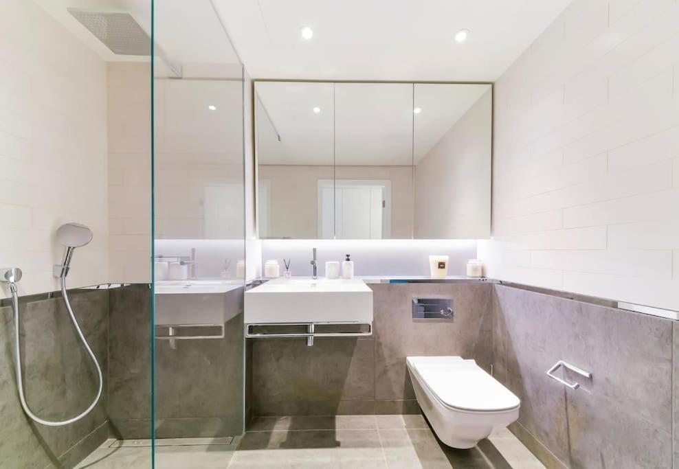Luxury 3 Bedroom Battersea Power Appartement *