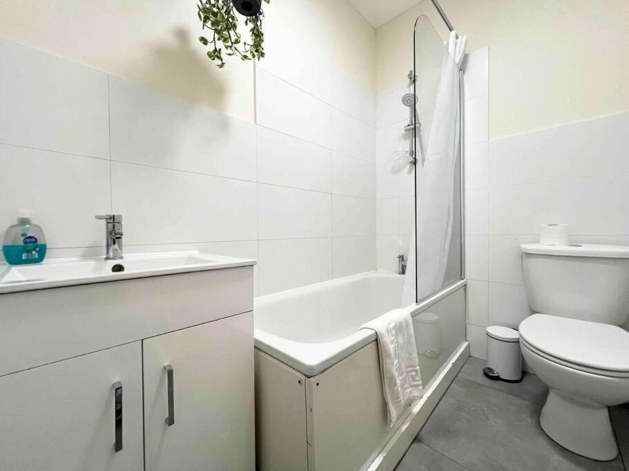 4 Bed Apartment- Archway Station Appartement *