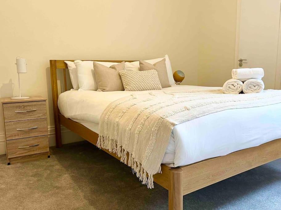 Appartement 4 Bed Apartment- Archway Station Londres