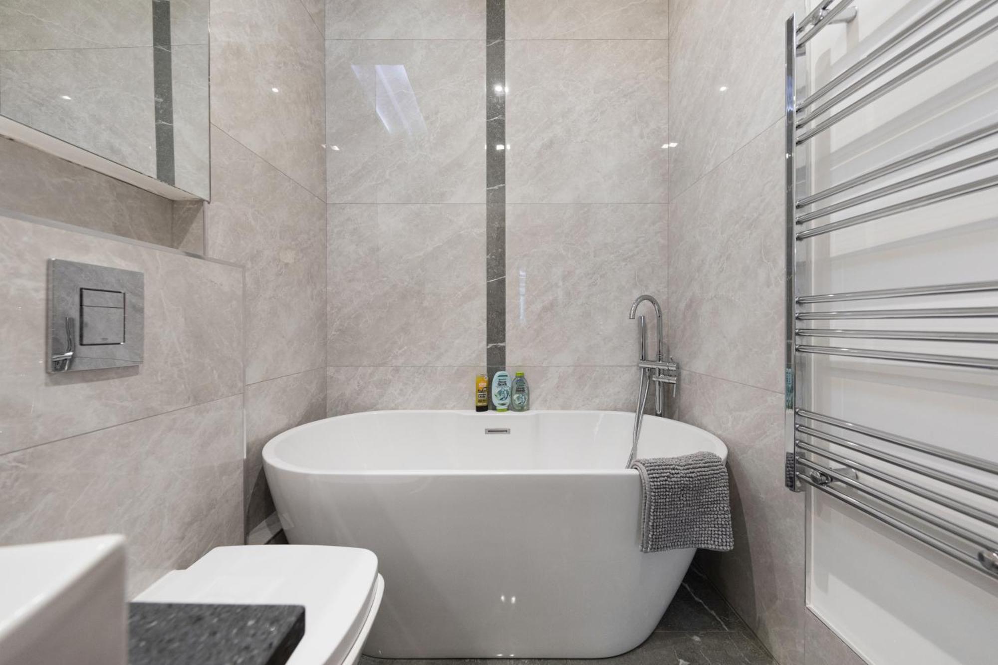 Cozy Retreat Near Downtown With Parking Londres