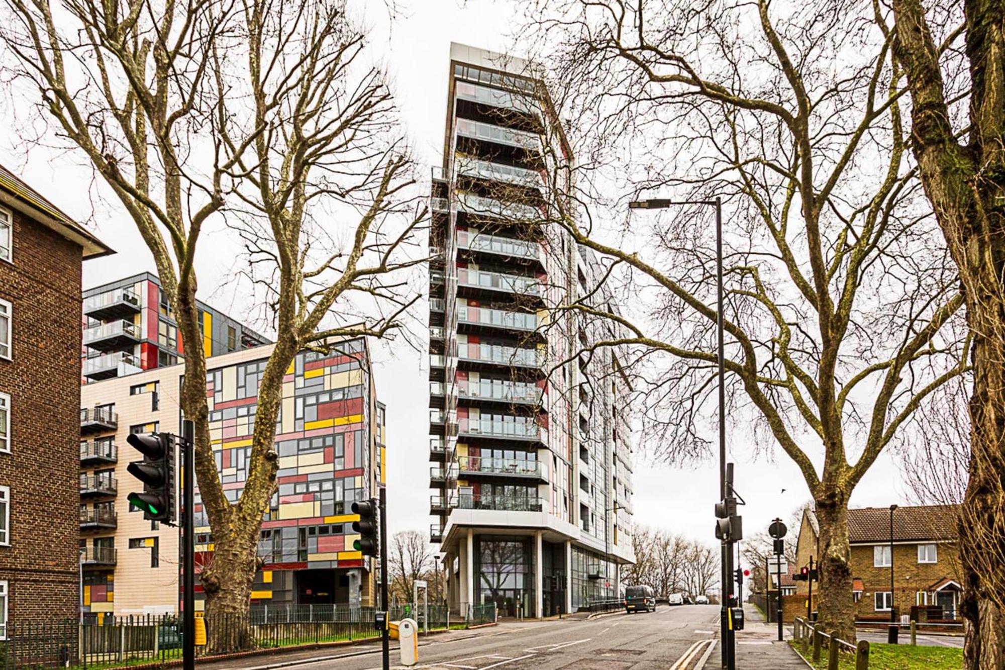 Vibrant And Modern With Canal Views Londres